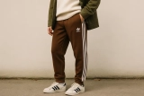 Zo combineer je de bruine Adidas broek voor elke dag